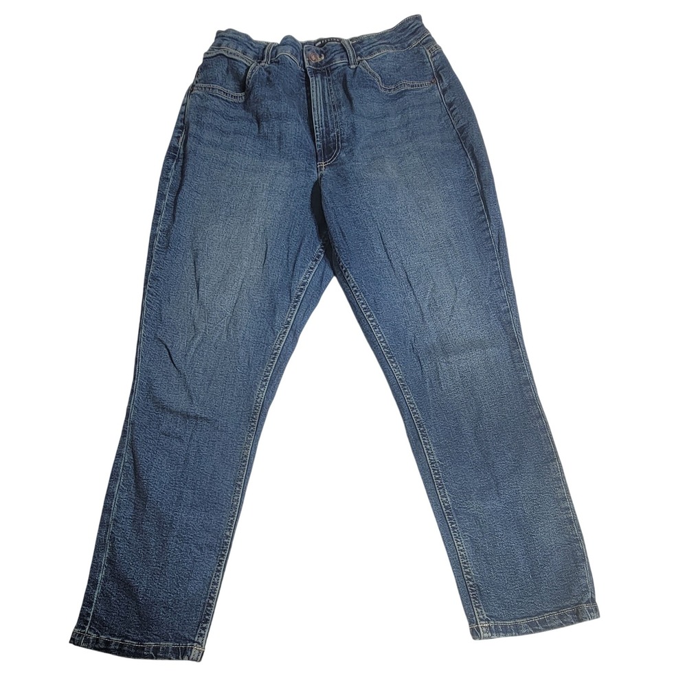 ASOS DESIGN High Waisted Mom Jeans Blue Medium Wash Size 28 Relaxed Tapered‎ Leg